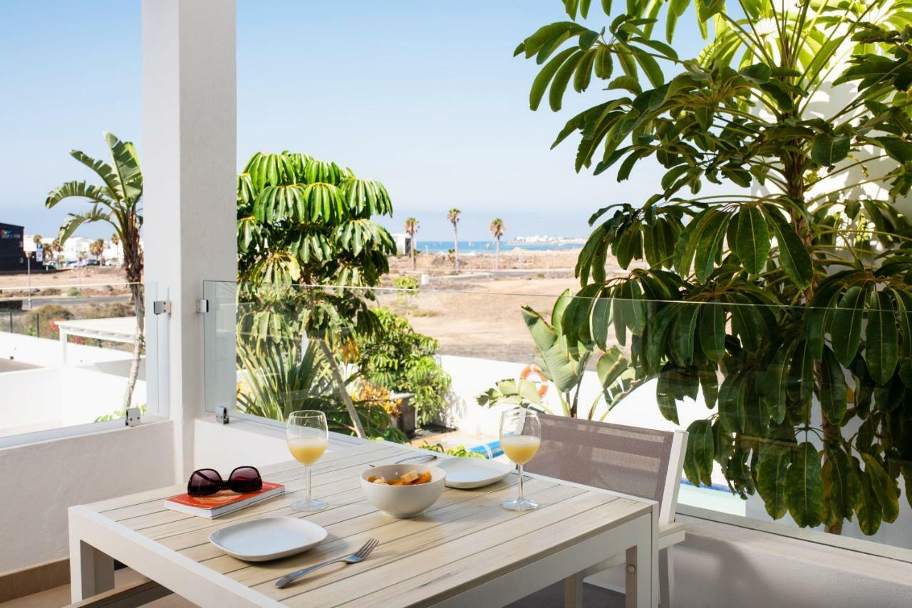 Villas De La Marina Playa Blanca  Exterior photo
